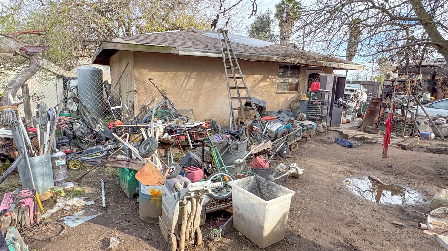 2020 W Olive Ave, Fresno, CA 93728