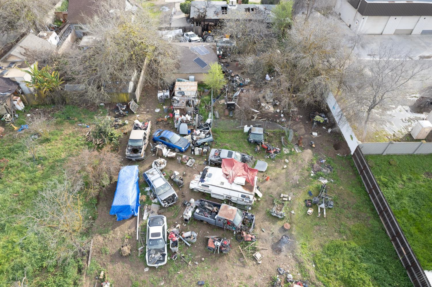 2020 W Olive Ave, Fresno, CA 93728