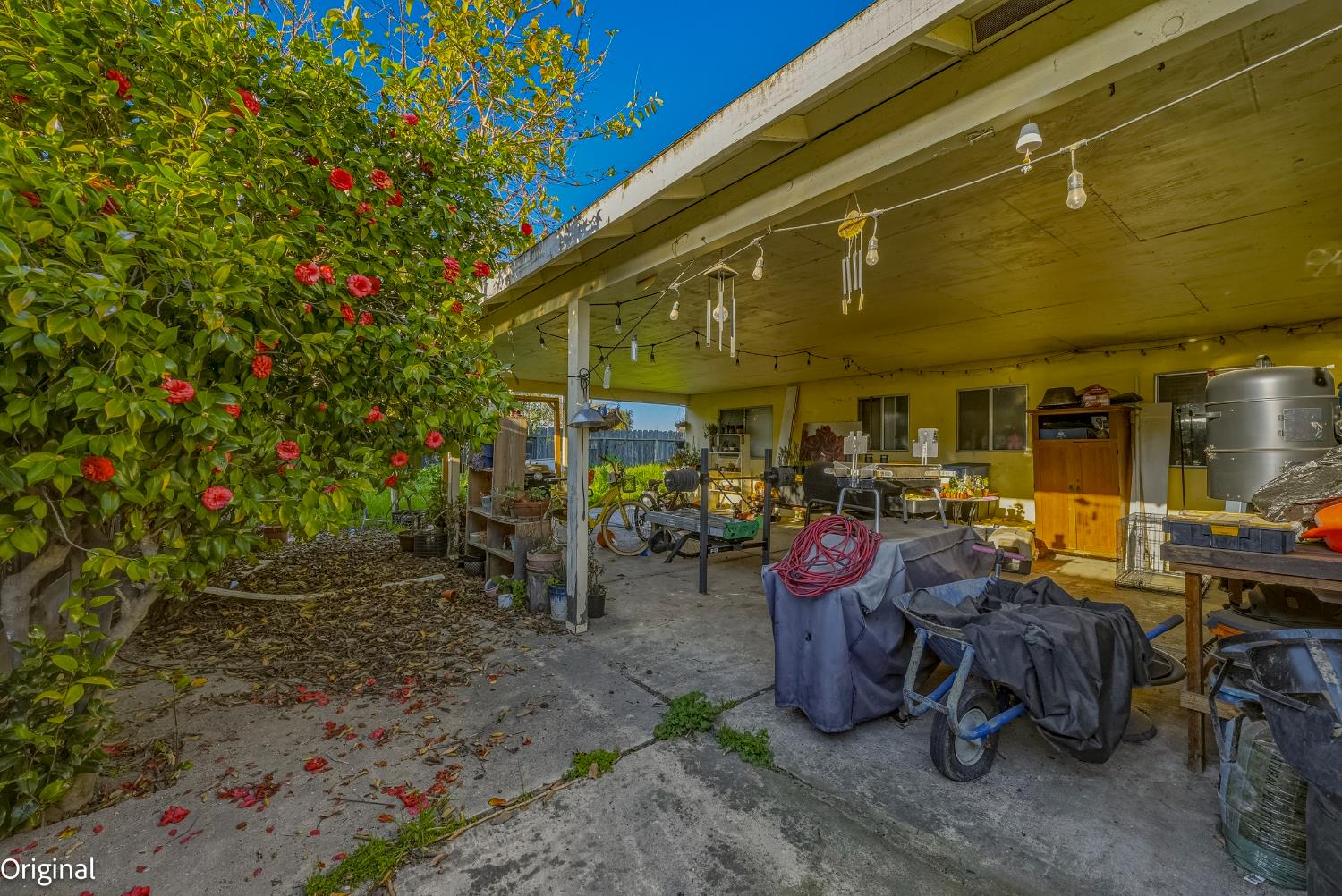 1741 Hickory Ave, Livingston, CA 95334