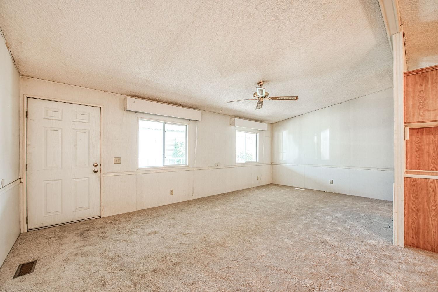 1551 6Th Avenue Dr #157, Kingsburg, CA 93631