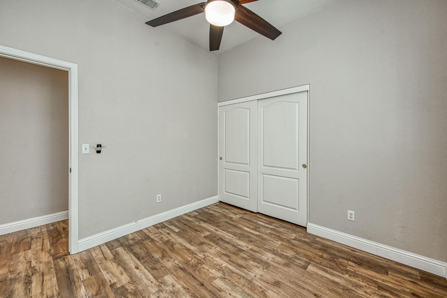 2381 E Christopher Dr, Fresno, CA 93720