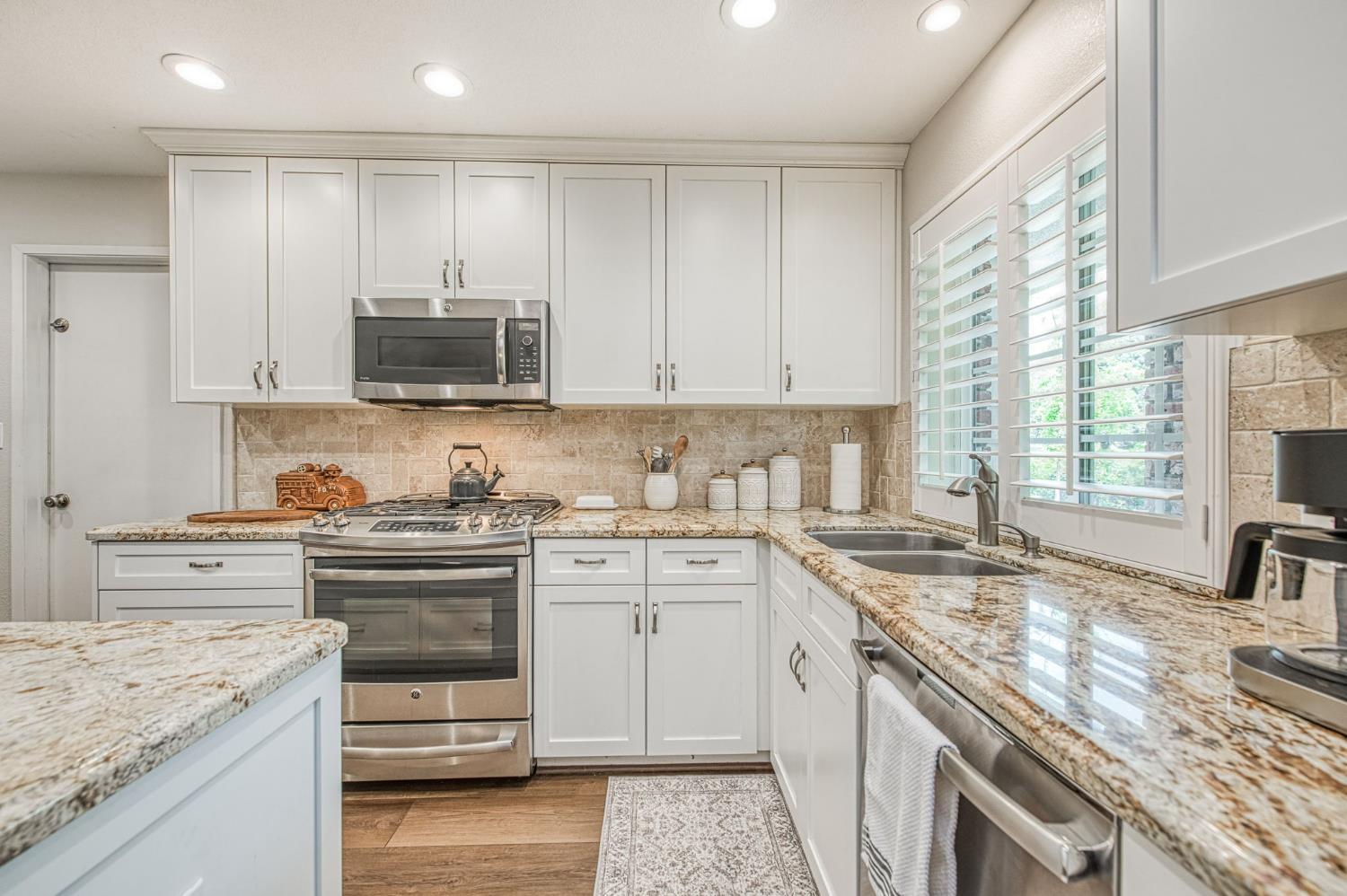 2543 15Th Ave, Kingsburg, CA 93631