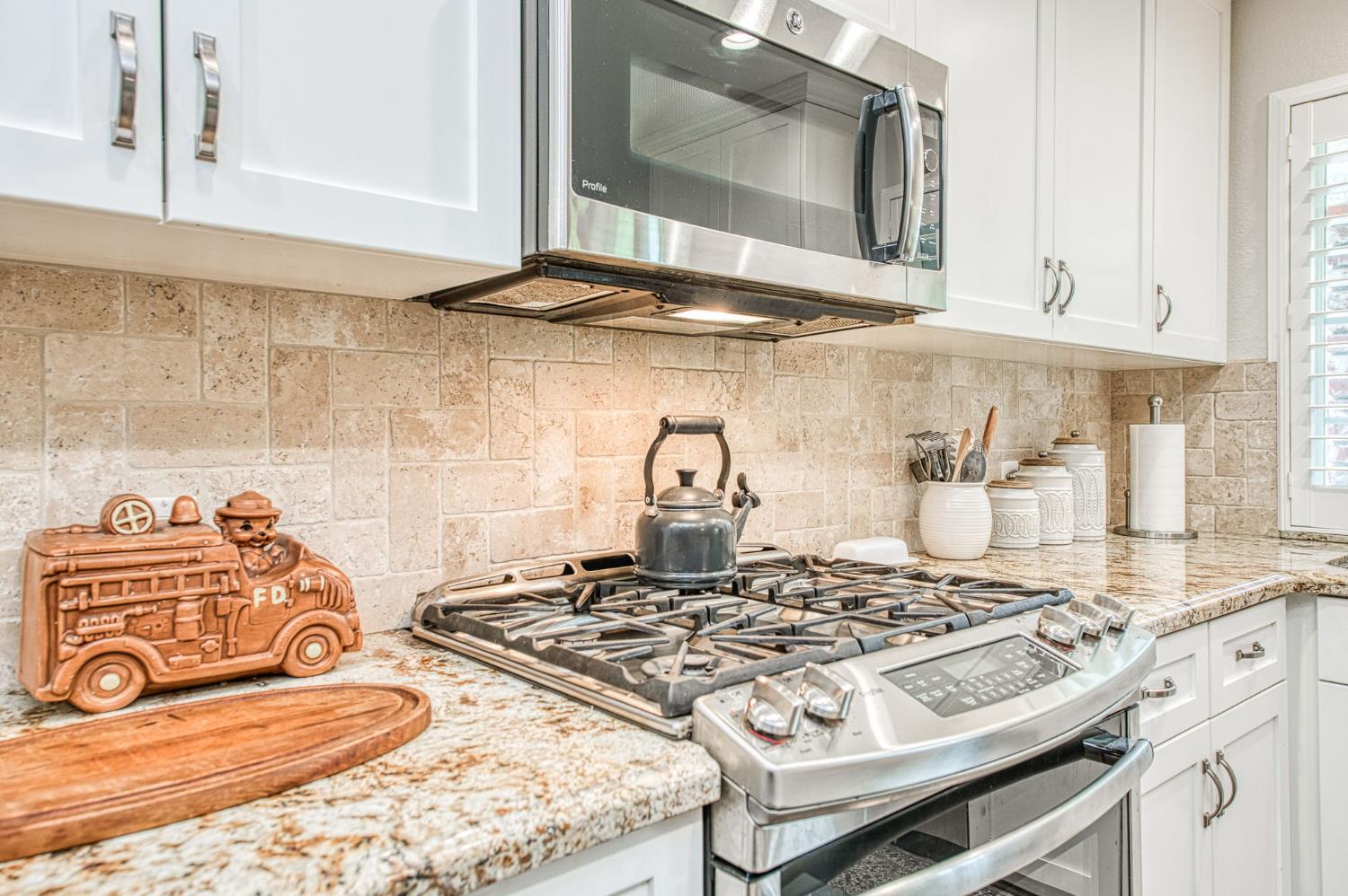 2543 15Th Ave, Kingsburg, CA 93631