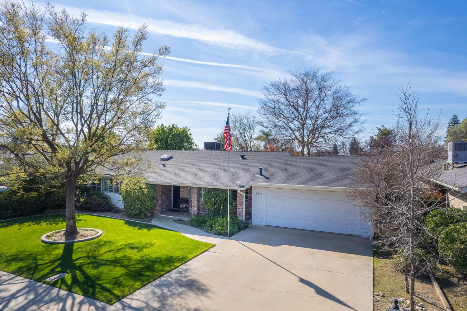 2543 15Th Ave, Kingsburg, CA 93631