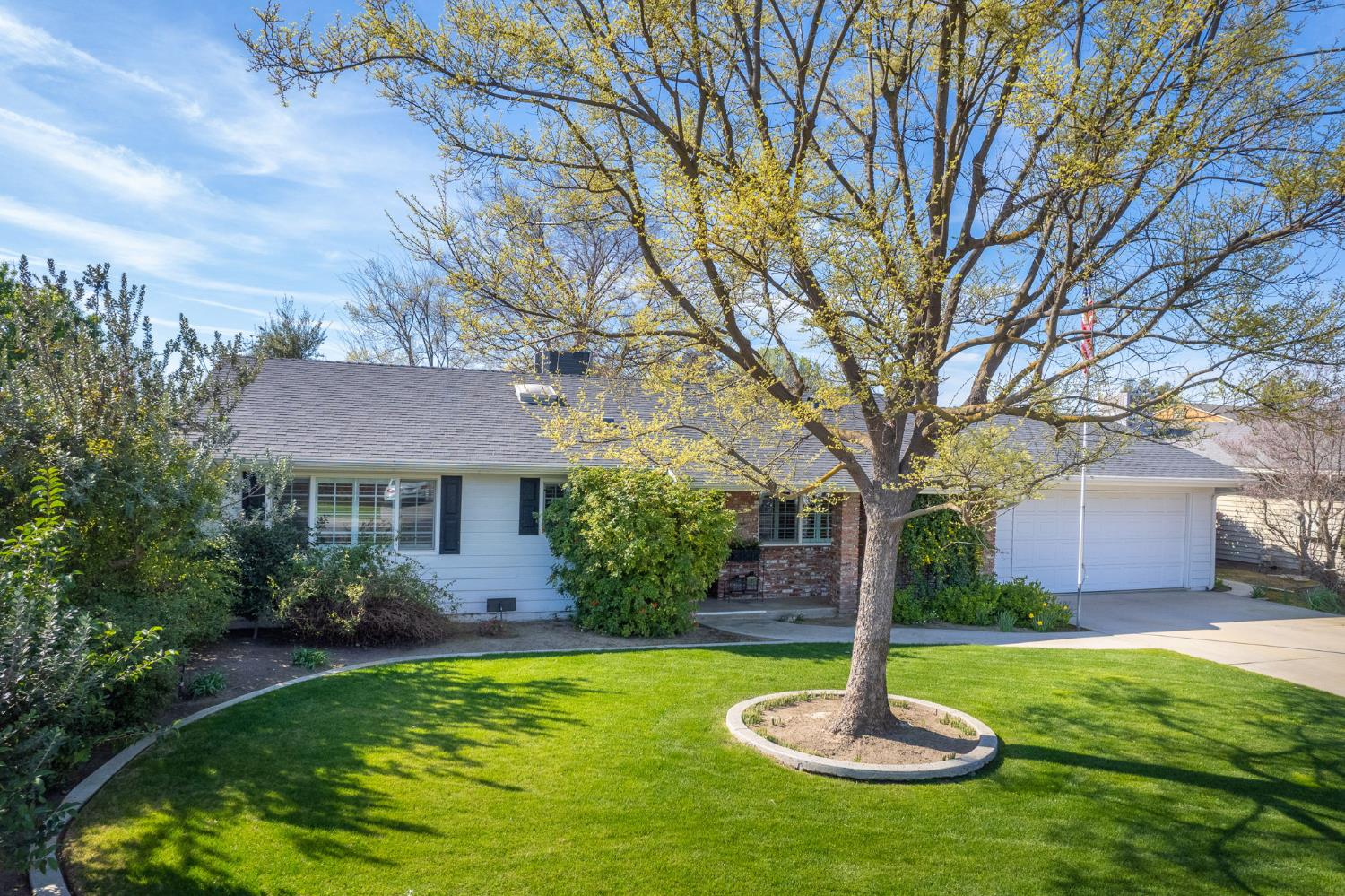 2543 15Th Ave, Kingsburg, CA 93631