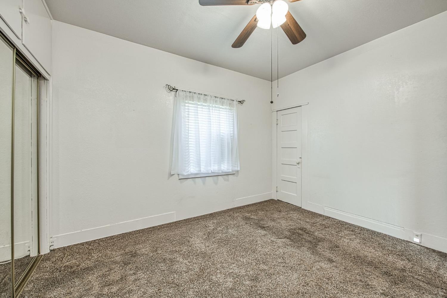 2434 Yerba St, Selma, CA 93662