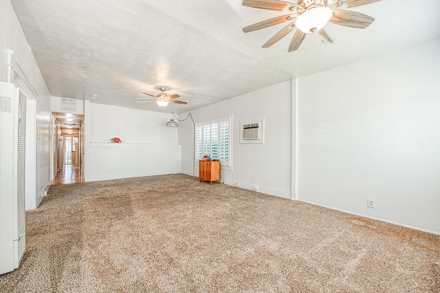 2434 Yerba St, Selma, CA 93662