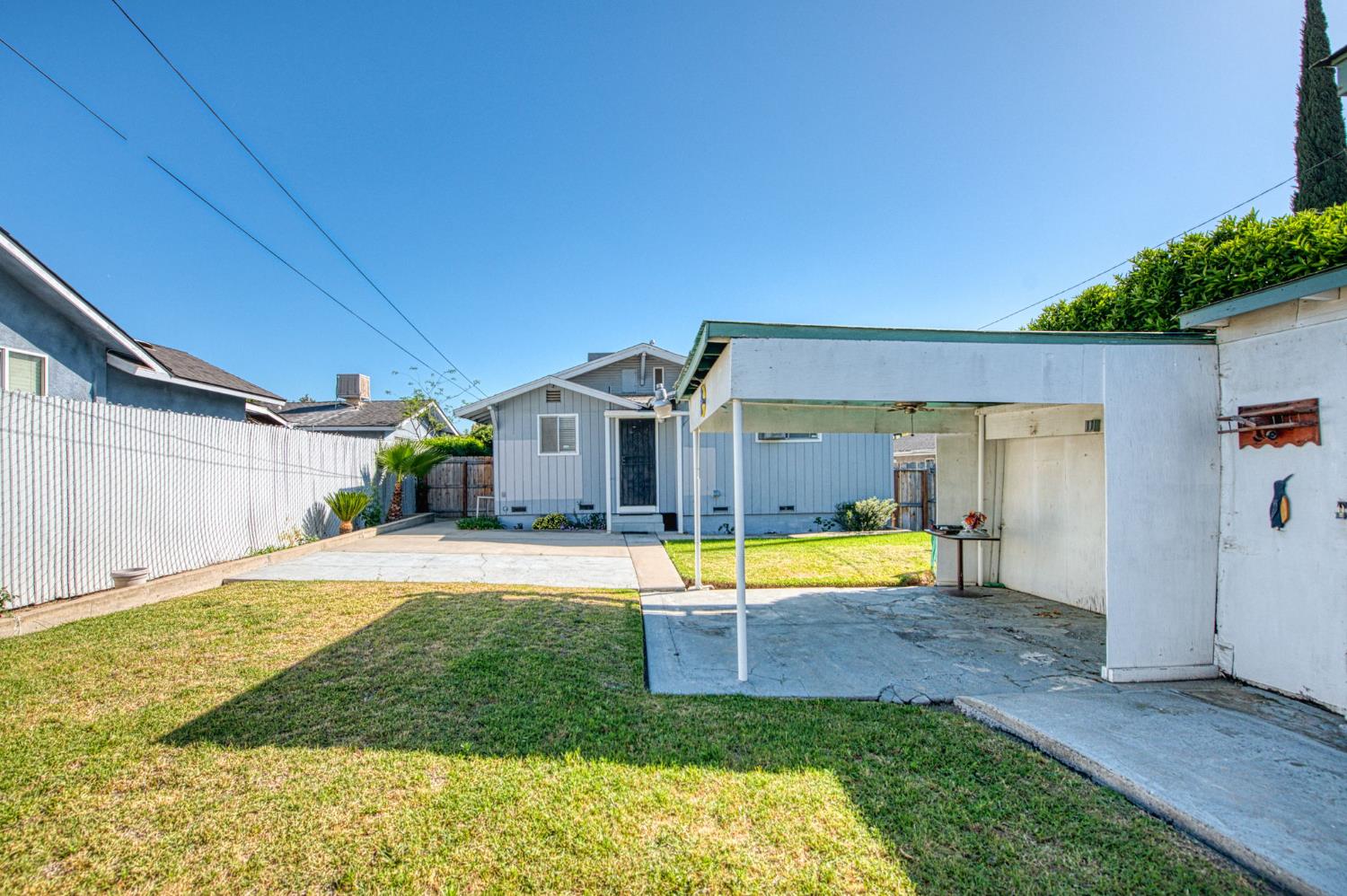 2434 Yerba St, Selma, CA 93662