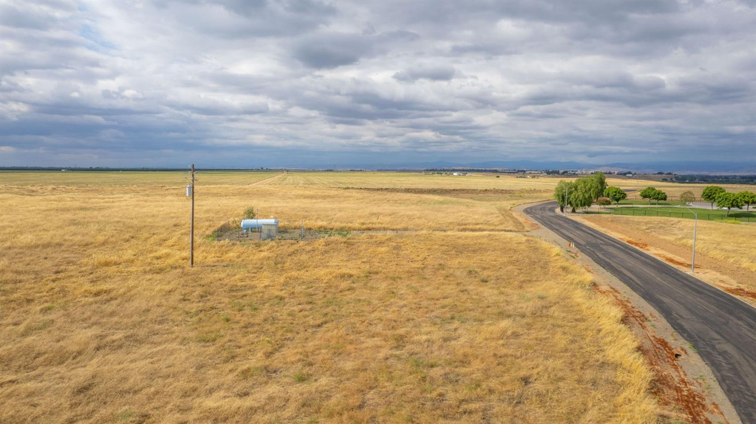 40313 River Estate Dr, Madera, CA 93636