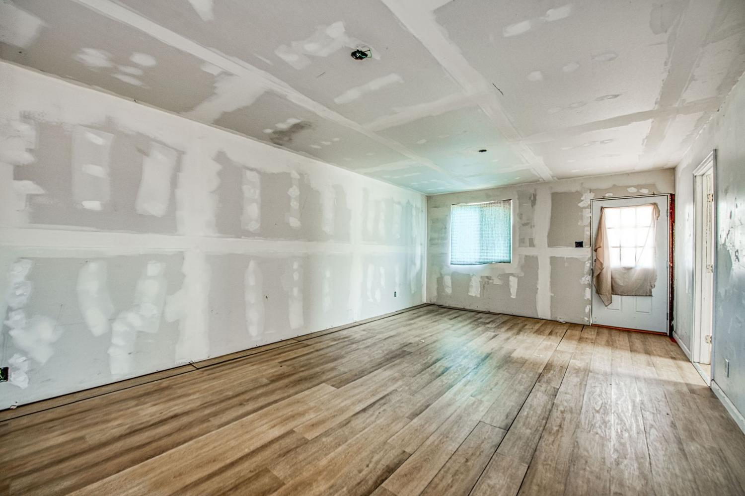2450 Knowles St, Selma, CA 93662