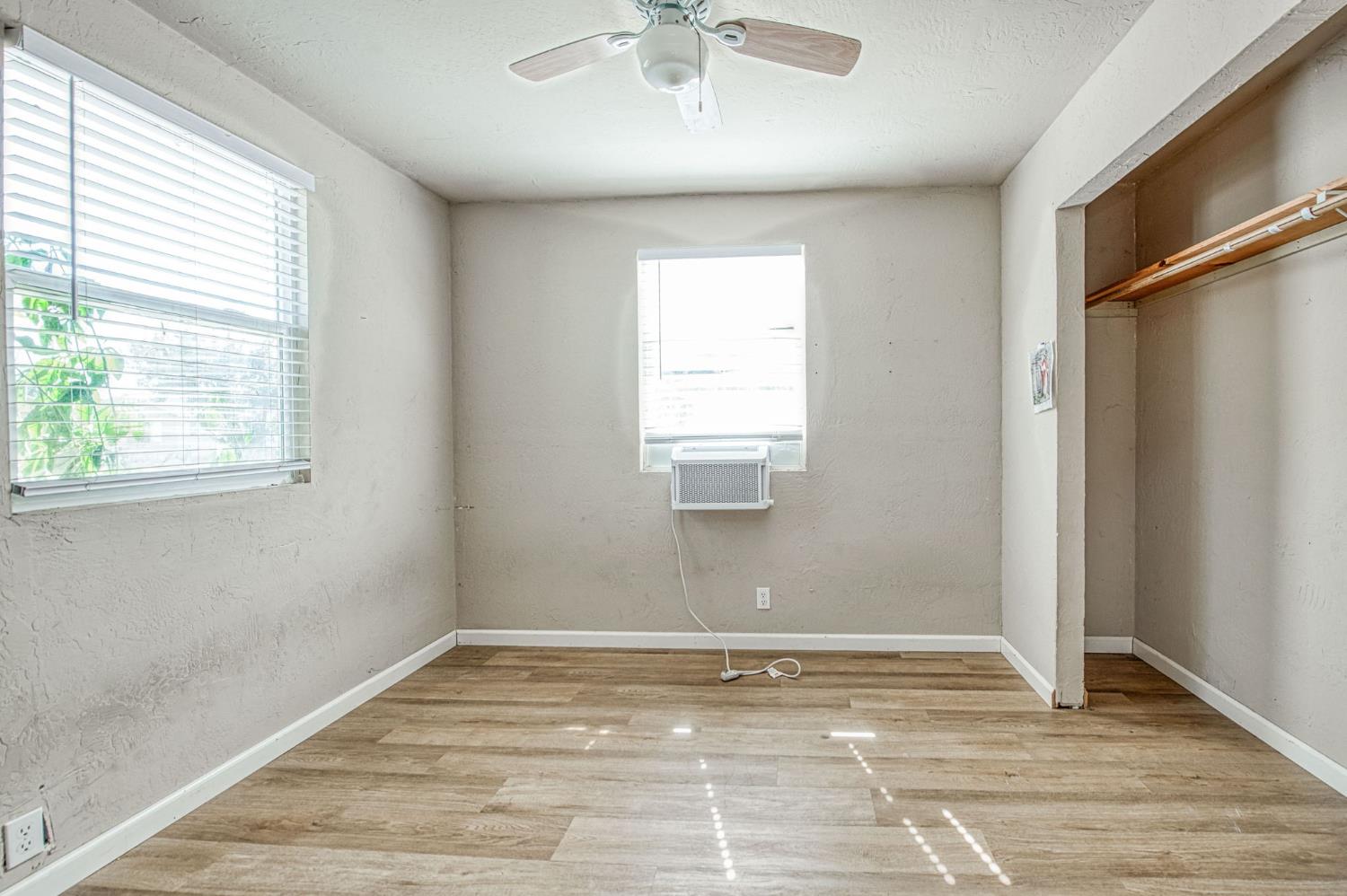 2450 Knowles St, Selma, CA 93662