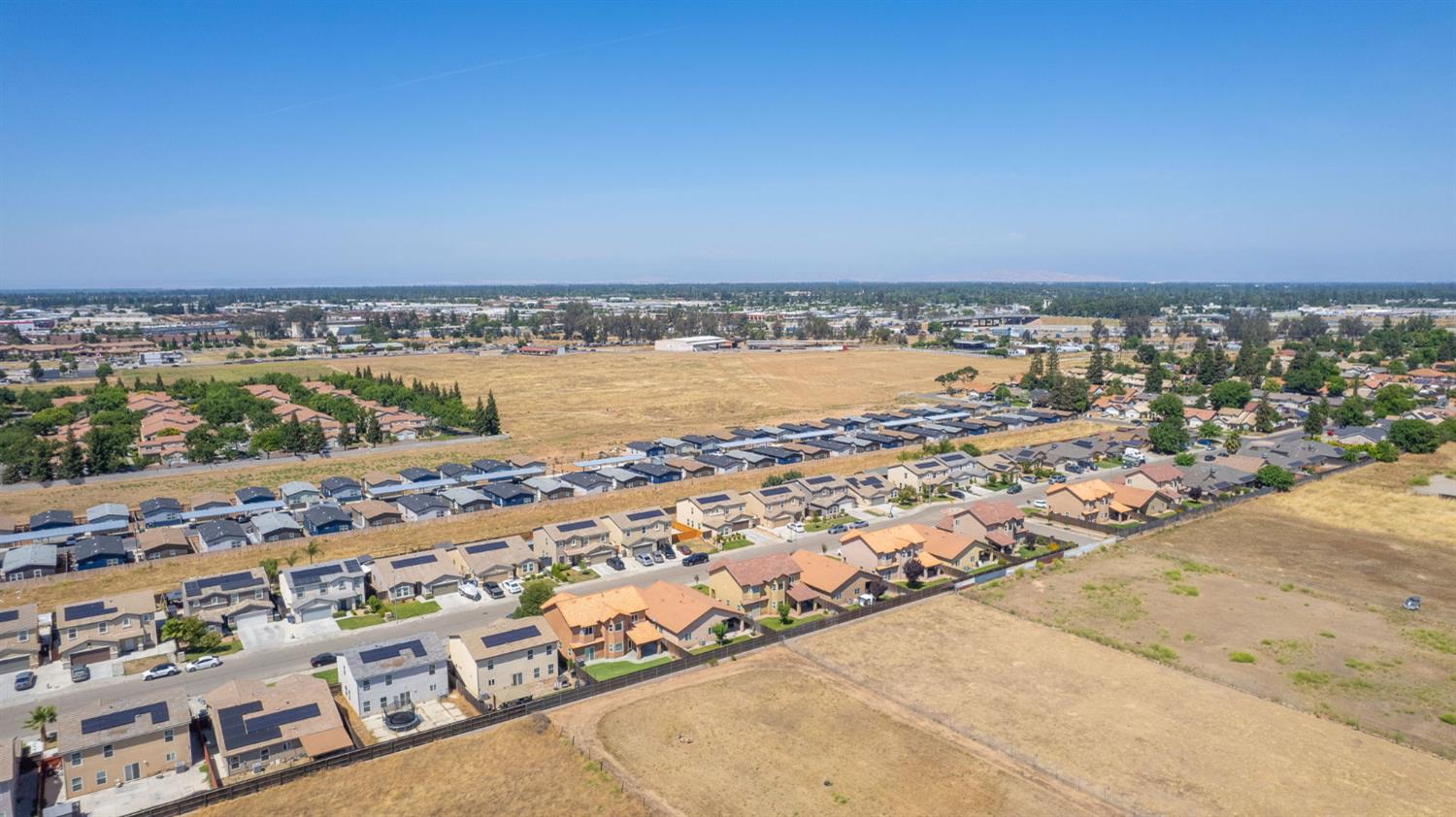 4367 W Saginaw Way, Fresno, CA 93722