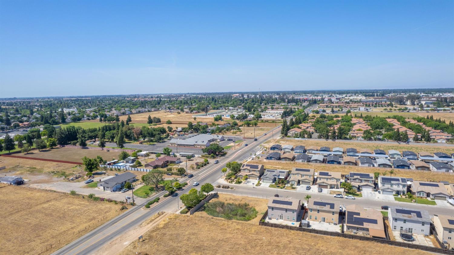 4367 W Saginaw Way, Fresno, CA 93722