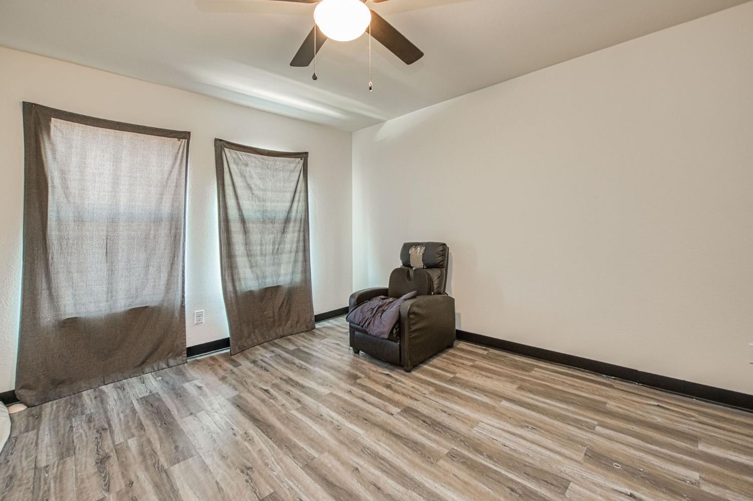4367 W Saginaw Way, Fresno, CA 93722