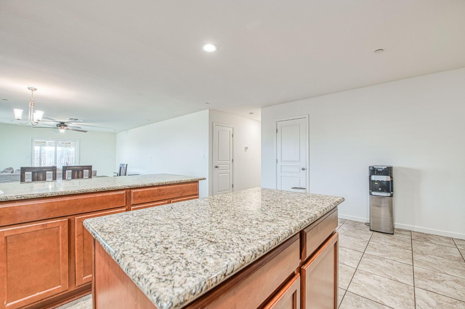4367 W Saginaw Way, Fresno, CA 93722