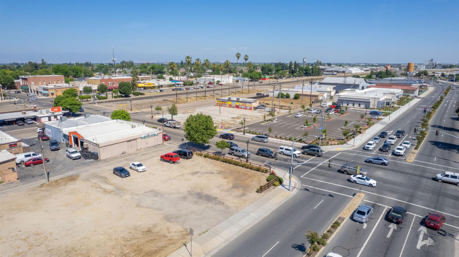 1906 Whitson St, Selma, CA 93662