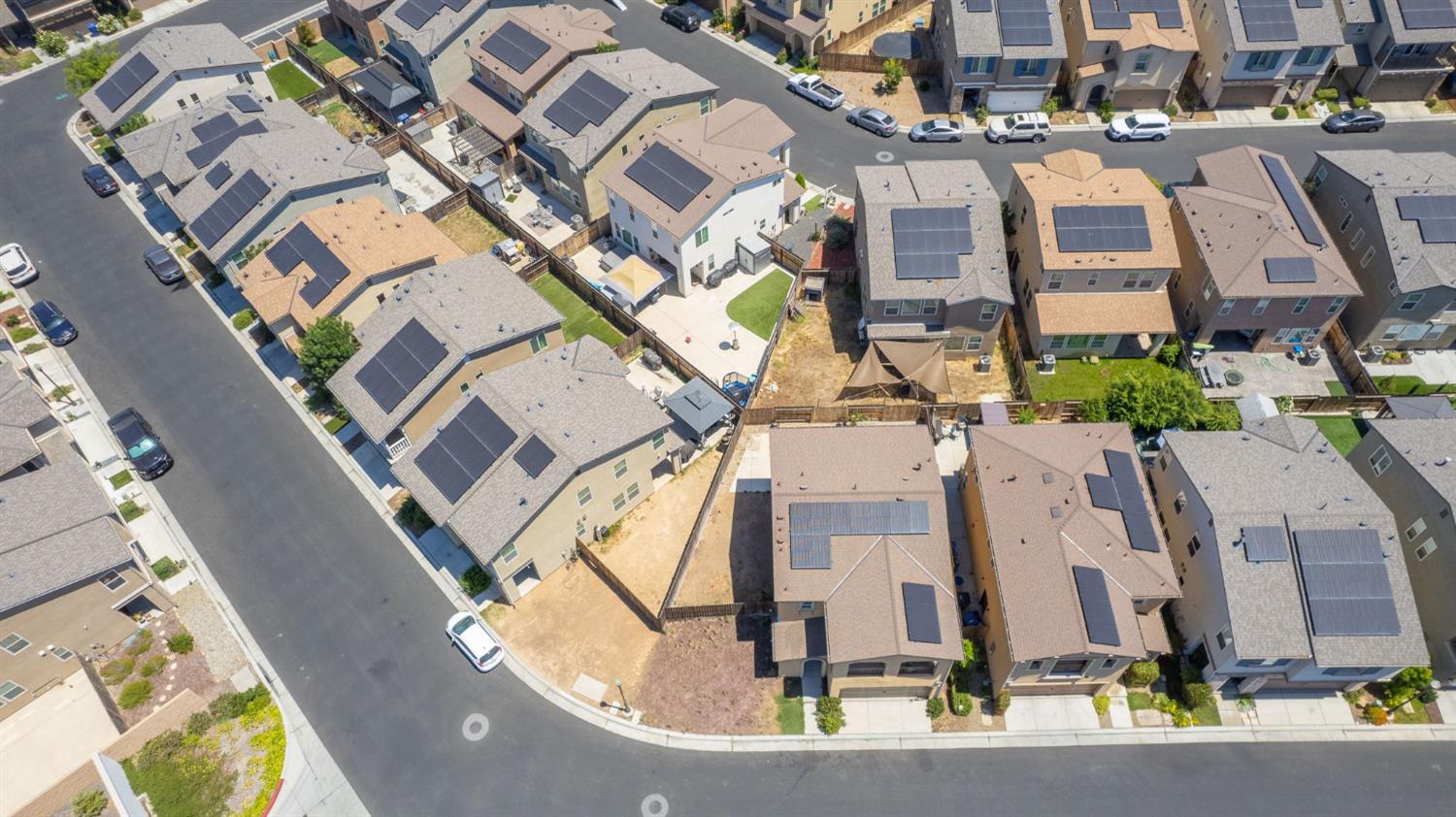 6336 N Santa Lucia Way, Fresno, CA 93722