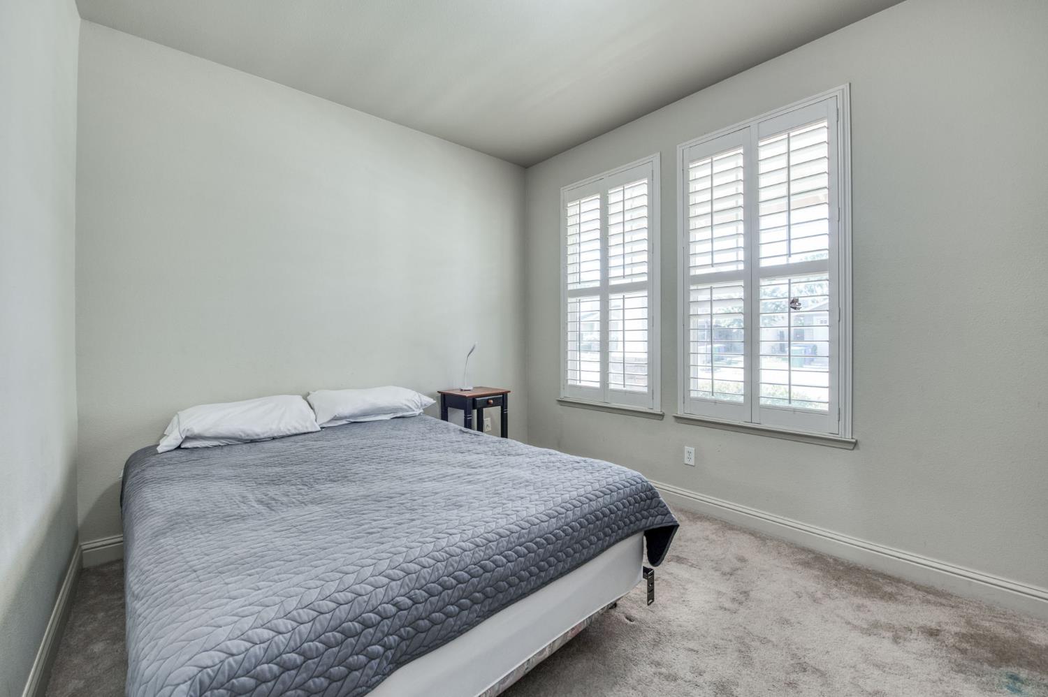 297 W Lilac Ave, Reedley, CA 93654
