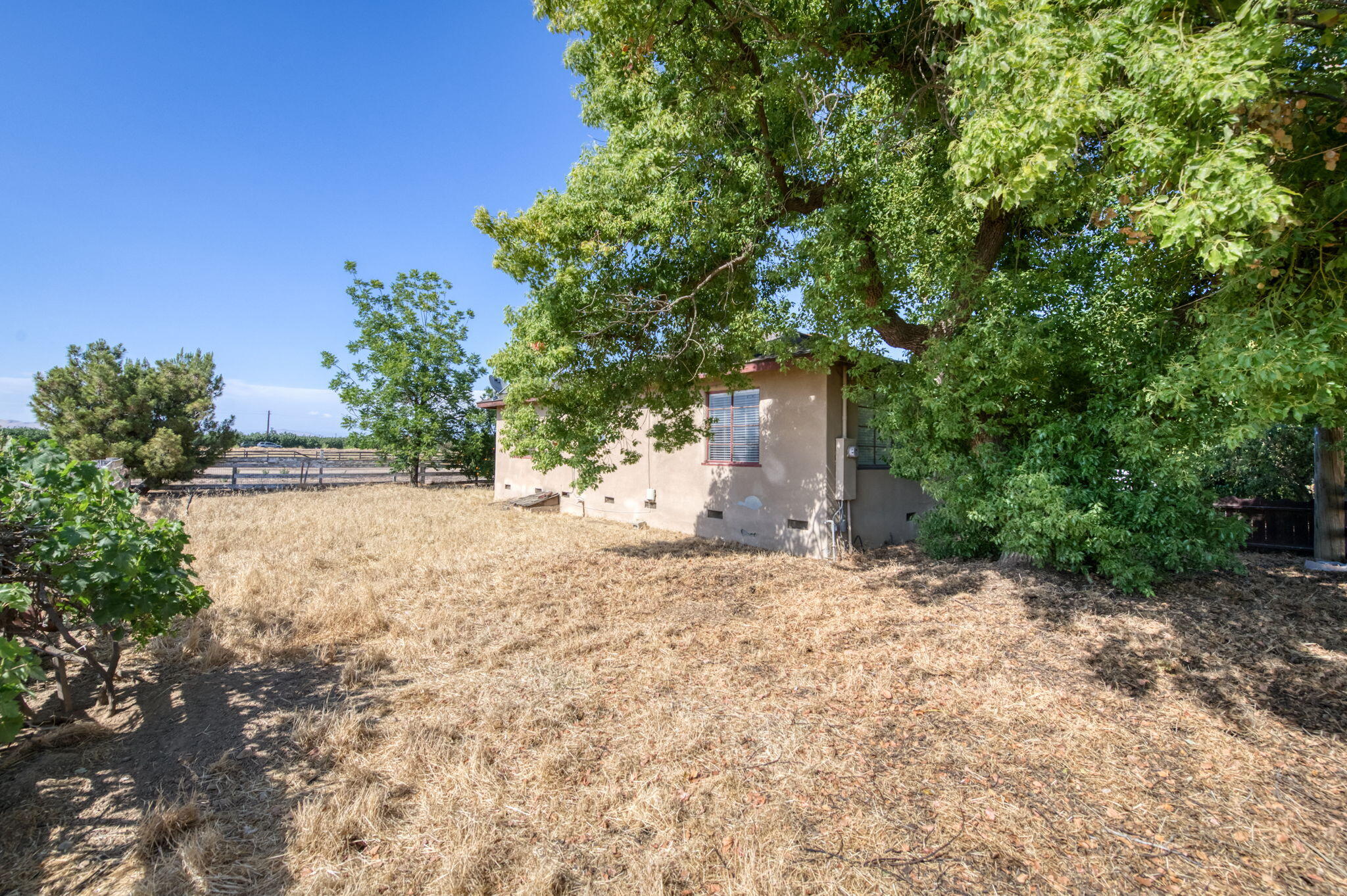 43125 Road 80, Dinuba, CA 93618